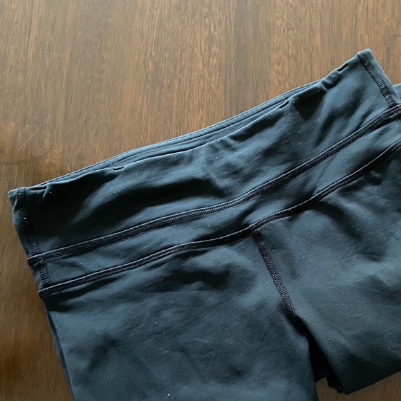 Lululemon Workout Fitness Leggings - Size 4 - Picture 4 of 5